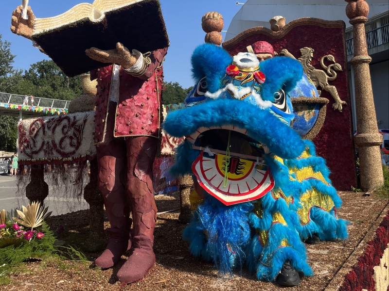 El Grupo Barcelona Huaxing Arts Group triunfa en el Carnaval de las Flores de Debrecen, Hungra