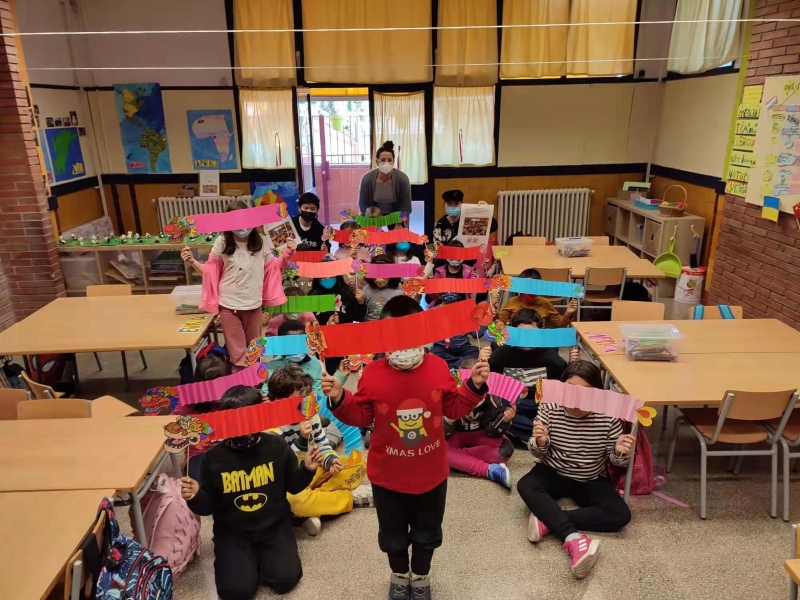 La escuela Gras i Soler de Espulgues de Llobregat celebra el ao nuevo chino